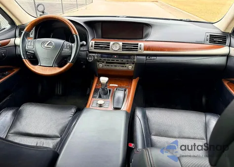 2015 Lexus Ls 460L z USA, uszkodzony, nr VIN JTHGL5EF3F5055553